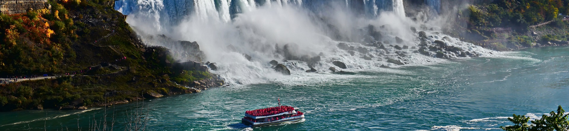 Ultimate USA Canada Combo Tour & Boat Ride at Niagara Falls