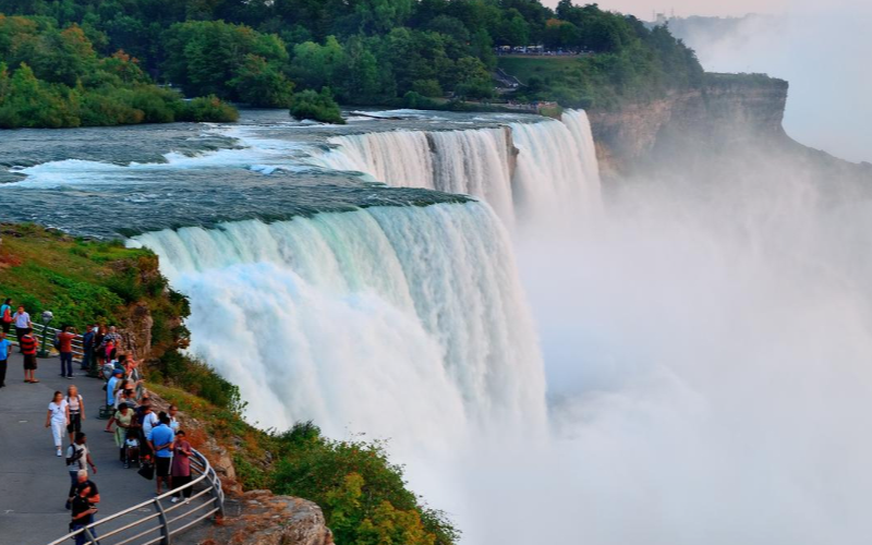 discover-the-beauty-of-niagara-falls-on-small-group-day-tour-from-toronto-800x500-1694599945.jpg