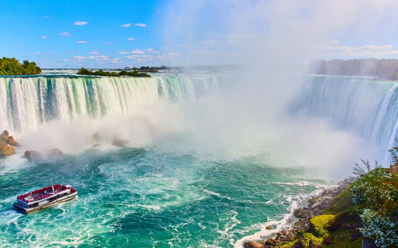 experience-boat-helicopter-private-half-day-niagara-tour-800x500-1696680884.jpg