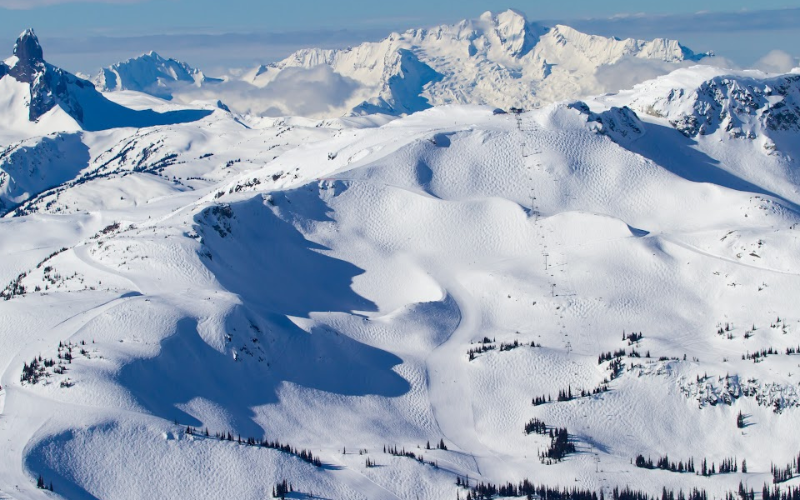 experience-the-thrill-of-a-whistler-backcountry-flightseeing-tour-800x500-1699437106.jpg