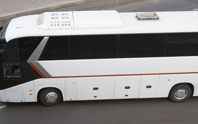 hassle-free-vancouver-airport-yvr-pickup-to-victoria-coach-bus-transfer-800x500-1698833126.jpg