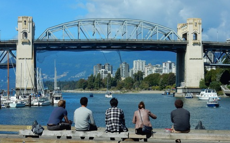 hop-on-and-hop-off-vancouver-bus-trips-to-reveal-the-beauty-of-ethnically-diverse-city-800x500-1695885532.jpg