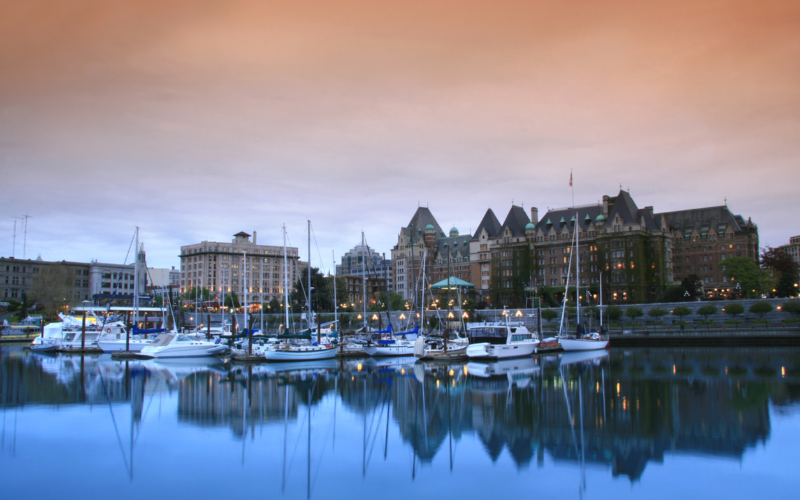 lavish-victoria-sightseeing-a-2-hour-glimpse-of-victoria-s-glory-800x500-1698762282.jpg