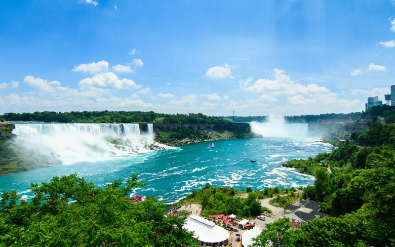north-york-to-niagara-falls-private-tour-upto-14-people-800x500-1744413934.jpg