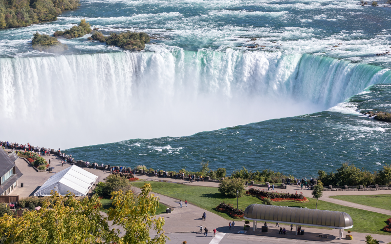 power-station-light-show-private-niagara-falls-night-tour-800x500-1750280979.jpg