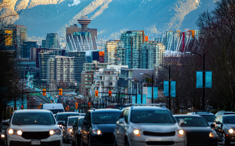 private-vehicle-transfers-vancouver-airport-yvr-to-downtown-800x500-1698652826.jpg