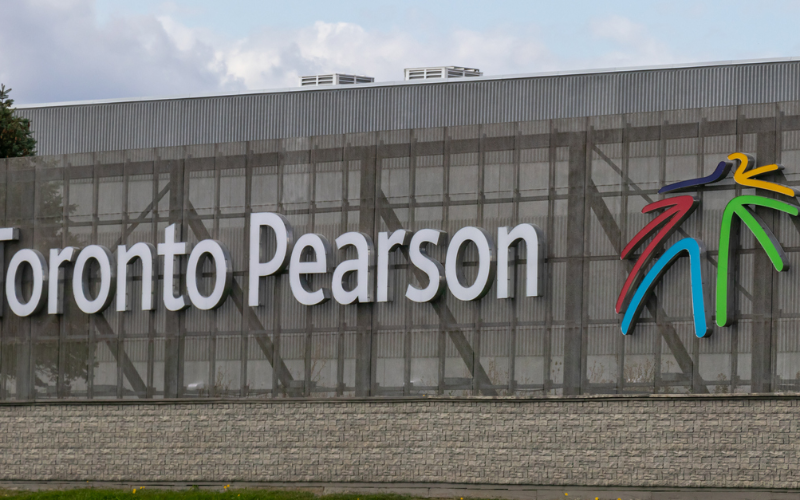 reliable-private-departure-transport-from-toronto-to-pearson-airport-yyz-or-ytz-800x500-1694776731.jpg