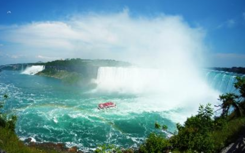 scarborough-to-niagara-falls-half-day-custom-private-tour-800x500-1744145731.jpg