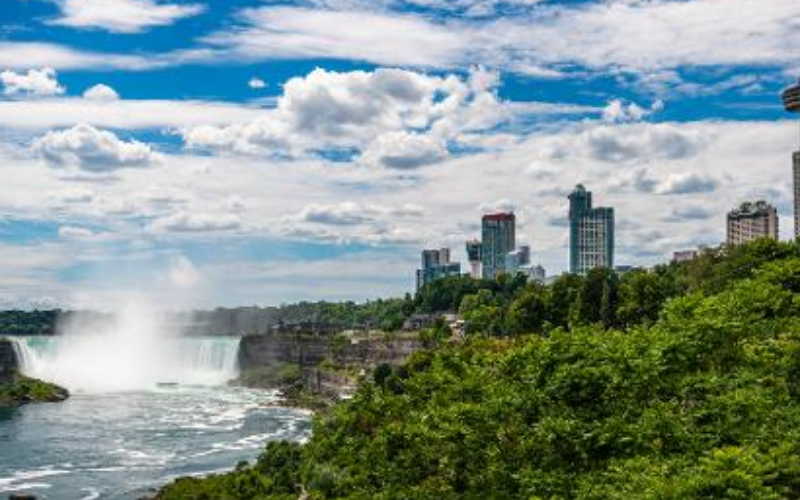 scarborough-to-niagara-falls-small-group-private-tour-800x500-1744154555.jpg