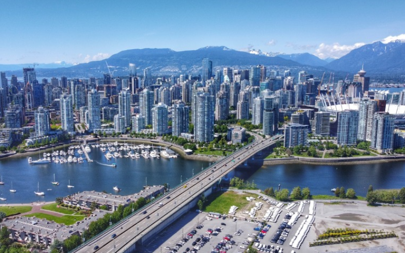 vancouver-lookout-get-some-breathtaking-views-of-the-city-800x500-1696762851.jpg