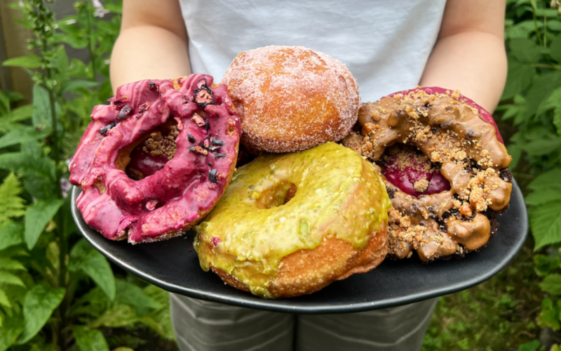 vancouver-tour-with-tempting-donut-treat--800x500-1699088810.jpg