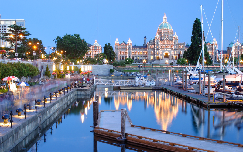 victoria-harbour-self-guided-walking-tour-explore-the-hidden-gems-of-the-city-800x500-1699862481.jpg