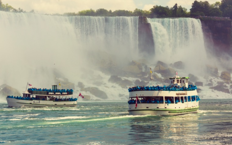 wear-the-poncho-toronto-to-niagara-falls-day-trip-with-boat-adventure-800x500-1697550655.jpg
