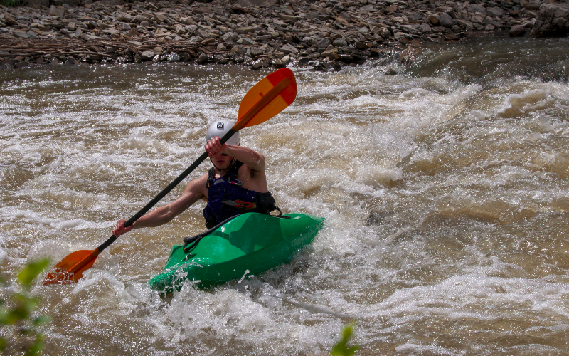 wilderness-wonder-family-fun-on-cheakamus-river-with-rafting-800x500-1699881369.jpg